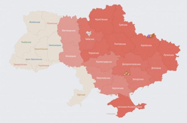 Россияне массированно атакуют Украину ударными БпЛА 