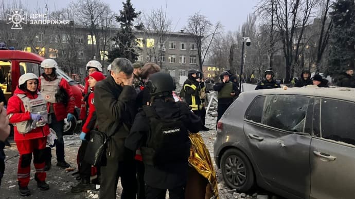 Российский удар по Запорожью: из-под завалов деблокировали тело 8-й жертвы 