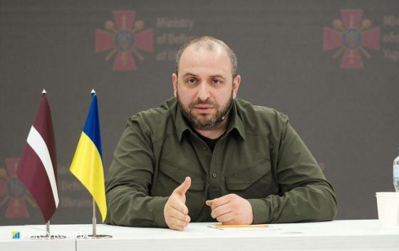 ukrayinski vijskovi otrimajut ponad 30 tisjach udarnih droniv deepstrike u 2025 roci umyerov 58c587a scaled China Way