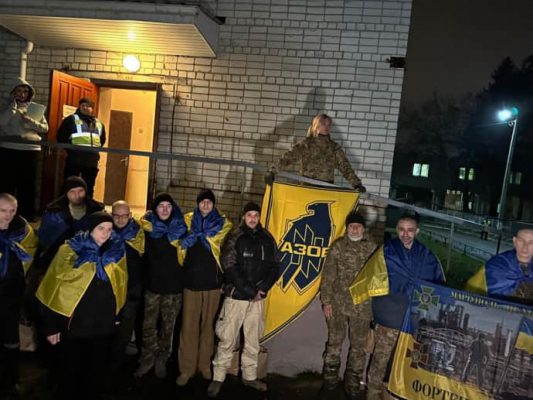 В СБУ показали видео освобождения украинцев из плена 2 В СБУ показали видео освобождения украинцев из плена