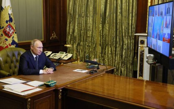 vijskovi v otochenni putina vidtisnili biznesmeniv na drugij plan dzherela 5f9250e scaled China Way