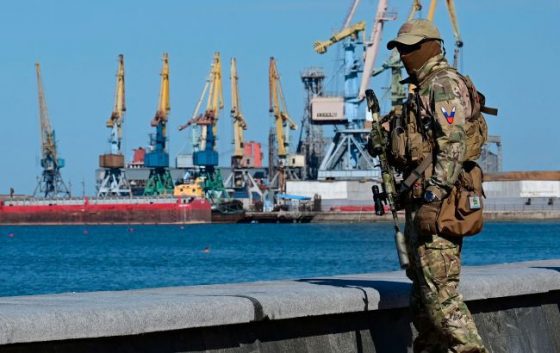 Ворог залишив працівників Бердянського порту без зарплат, - ЦНС 6 vorog zalishiv pracivnikiv berdjanskogo portu bez zarplat cns 4c05378 scaled China Way
