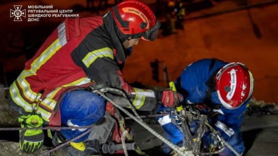 Атака на Киев 1 января: спасатели завершили разбор завалов на Печерске 8 ataka na kiev 1 janvarja spasateli zavershili razbor zavalov na pecherske b92afcd scaled China Way