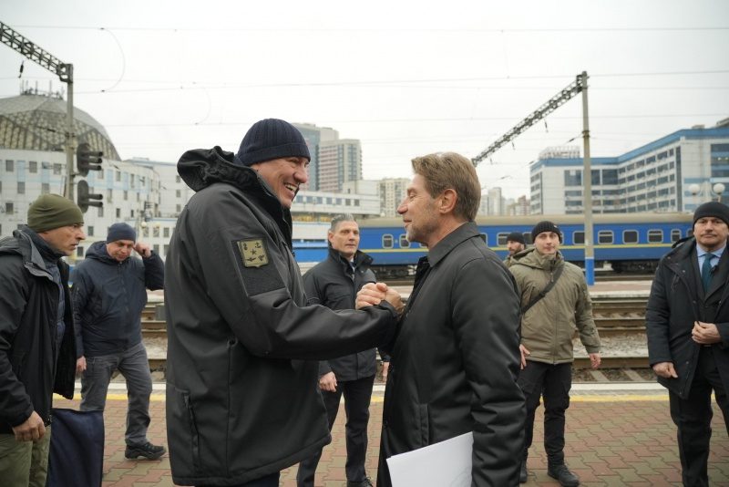 До Києва з візитом прибув міністр оборони Італії