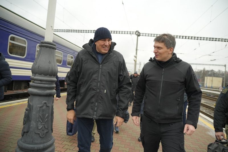 До Києва з візитом прибув міністр оборони Італії