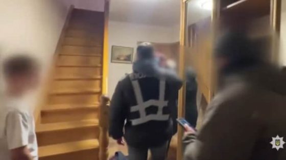 policija provela obyski u molodyh ljudej kotorye figurirovali v skandalnyh rolikah s rossijskoj muzykoj bc940ed scaled China Way
