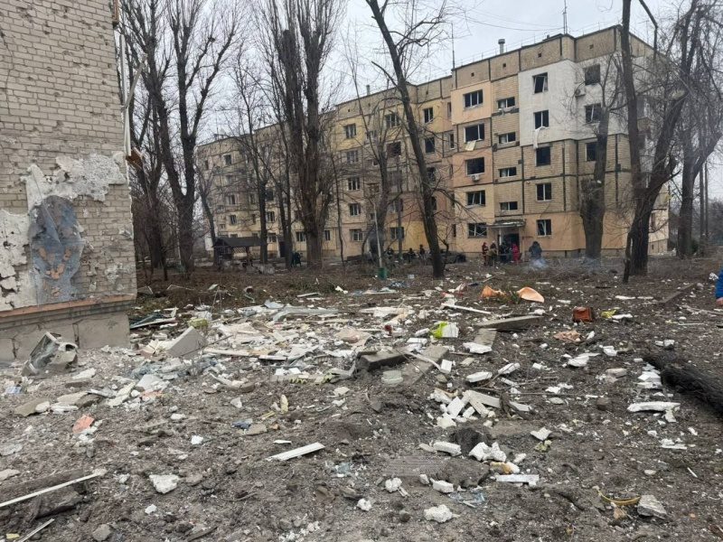 Росіяни вдарили по Кривому Рогу: є пошкодження, жертви і поранені (відео) 4 Росіяни вдарили по Кривому Рогу: є пошкодження, жертви і поранені (відео)