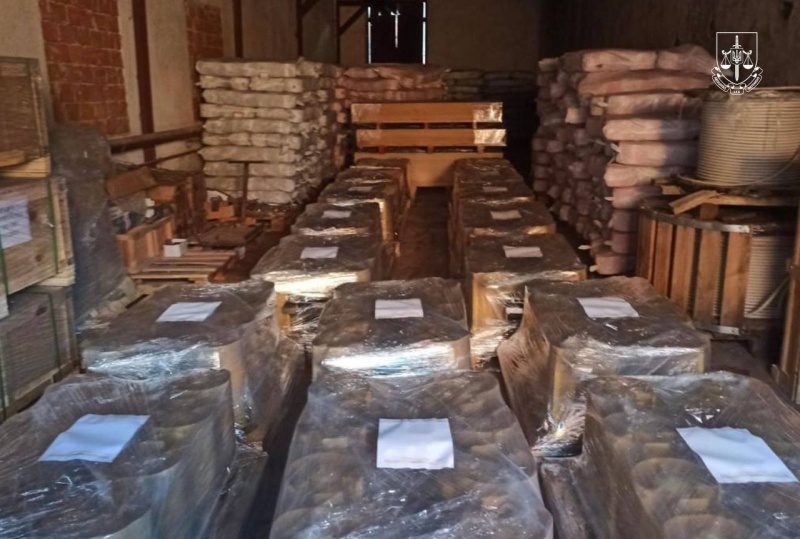 Українці продавали Росії мікрочіпи для ракет та дронів: їх викрили 5 Українці продавали Росії мікрочіпи для ракет та дронів: їх викрили