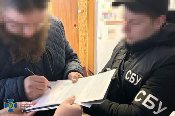 Восхваляли Путина и призывали захватить Украину: СБУ разоблачила двух священников УПЦ МП 2 Восхваляли Путина и призывали захватить Украину: СБУ разоблачила двух священников УПЦ МП