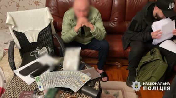 Бизнес на выплате фиктивных ''боевых'': задержаны двое военных, которые присвоили 1,5 млн 7 biznes na vyplate fiktivnyh boevyh zaderzhany dvoe voennyh kotorye prisvoili 15 mln 6701005 scaled China Way