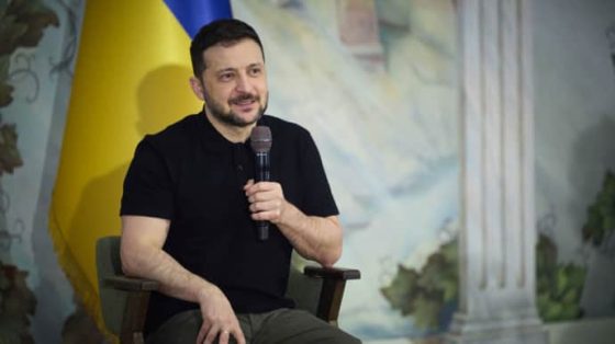 bolee dvuh tretej ukraincev doverjajut zelenskomu kmis 1402836 scaled China Way