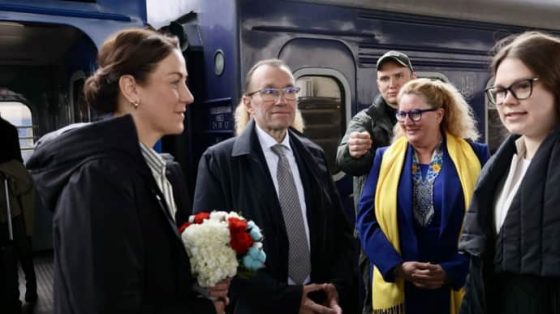 Глава МИД и министр труда и интеграции Норвегии прибыли в Киев 3 glava mid i ministr truda i integracii norvegii pribyli v kiev 3599f42 scaled China Way