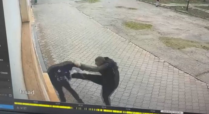 Неизвестные в Кривом Роге напали на местного журналиста и угрожали его семье и редакции  