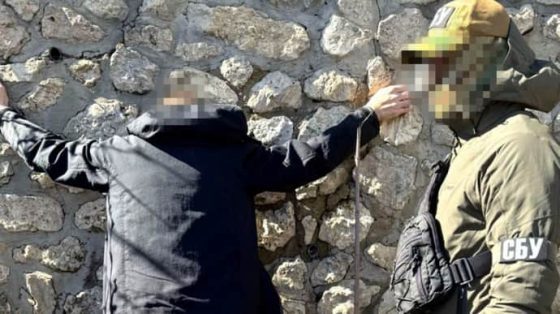 СБУ схватила в Тернополе 2-х агентов РФ, которые направлялись устанавливать бомбу возле ТЦК 9 sbu shvatila v ternopole 2 h agentov rf kotorye napravljalis ustanavlivat bombu vozle tck 4a4c6fe scaled China Way