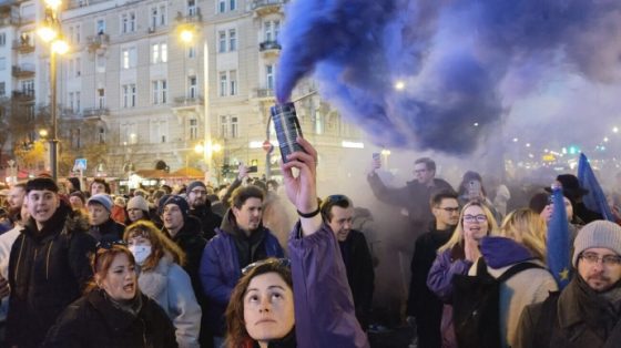 В Будапеште массовые протесты из-за запрета ЛГБТ-прайда 1 v budapeshte massovye protesty iz za zapreta lgbt prajda cf03949 scaled China Way