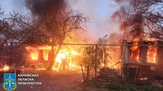 Россияне ударили УАБом по селу на Харьковщине: горели дома, повреждена почта, двое раненых 7 rossijane udarili uabom po selu na harkovshhine goreli doma povrezhdena pochta dvoe ranenyh 38b7f26 scaled China Way