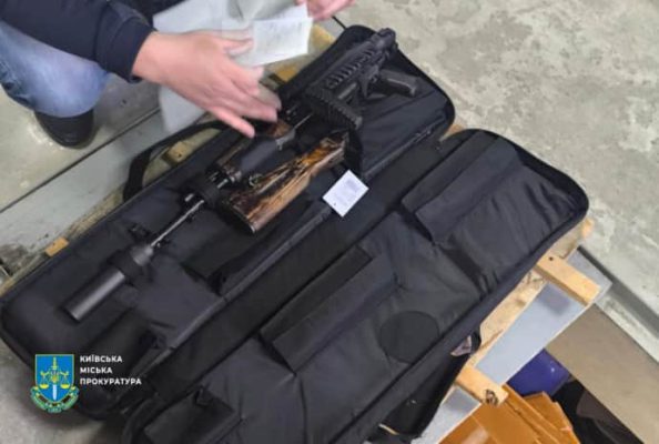 Снятие с воинского учета и липовые диагнозы за $50 тыс.: в Киеве задержали организатора схемы 4 Снятие с воинского учета и липовые диагнозы за $50 тыс.: в Киеве задержали организатора схемы