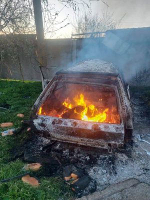 В Херсоне оккупанты ранили женщину, в области – уничтожили авто с гуманитарным хлебом 2 В Херсоне оккупанты ранили женщину, в области – уничтожили авто с гуманитарным хлебом