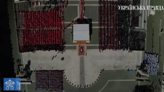 В Риме прощаются с Папой Римским 3 v rime proshhajutsja s papoj rimskim d16accb scaled China Way