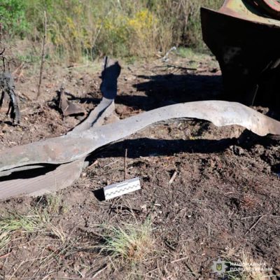 Возле Изюма погибли двое мужчин, которые пытались разобрать на металлолом САУ 2 Возле Изюма погибли двое мужчин, которые пытались разобрать на металлолом САУ