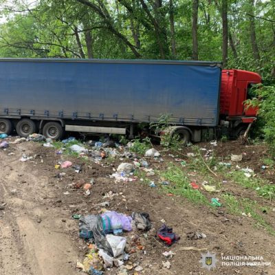 На Харьковщине в ДТП погибли женщина и ребенок, виновник совершил самоубийство 