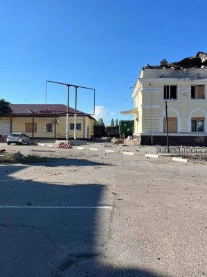 Россия обстреляла железнодорожный вокзал Херсона, есть разрушения 