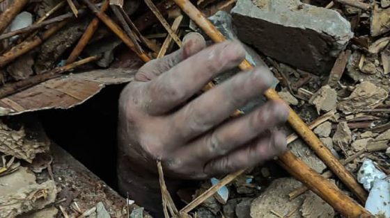 В Херсоне из-под завалов освободили мужчину: спасатели работали несмотря на угрозу новых ударов 5 v hersone iz pod zavalov osvobodili muzhchinu spasateli rabotali nesmotrja na ugrozu novyh udarov 7db7493 scaled China Way