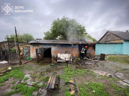 В Одесской области в результате пожара погибли двое малолетних детей 2 В Одесской области в результате пожара погибли двое малолетних детей