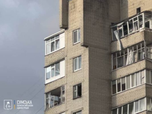 РФ ударила ''Ланцетом'' по Сумам: на предприятии вспыхнул пожар 