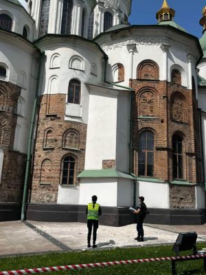 Россияне ночью повредили Софийский собор и Одесскую киностудию 