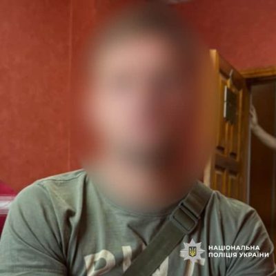В Харькове мужчина угрожал взорвать гранату в торговом центре 2 В Харькове мужчина угрожал взорвать гранату в торговом центре