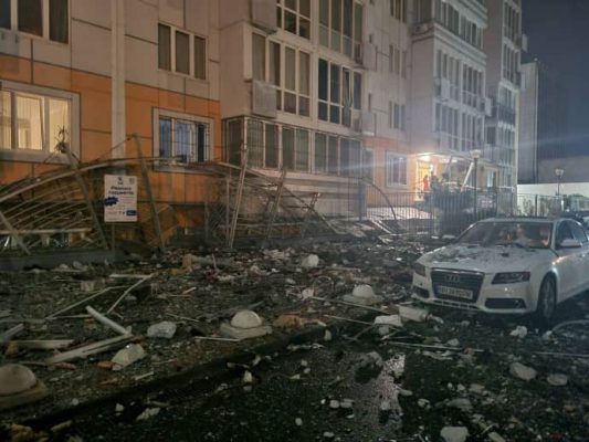 Враг атаковал Одессу БПЛА: в городе возникли многочисленные пожары, есть пострадавшие 