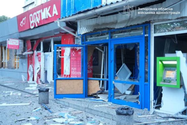 Запорожье атаковали 14 ''Шахедов'': ранены двое полицейских &ndash; ОВА 