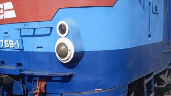 Дизель-поезд столкнулся с электромобилем Tesla: ''победила'' УЗ 6 dizel poezd stolknulsja s elektromobilem tesla pobedila uz d87ef96 scaled China Way