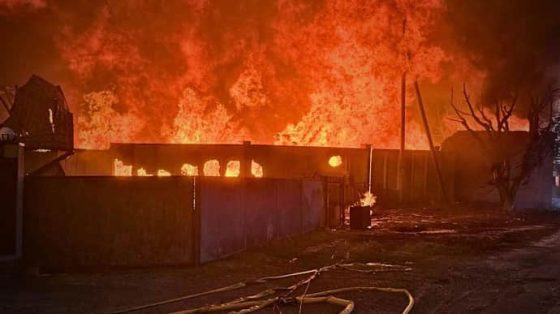 На Киевщине после ночной атаки масштабно горит промышленное предприятие 1 na kievshhine posle nochnoj ataki masshtabno gorit promyshlennoe predprijatie 9883d25 scaled China Way
