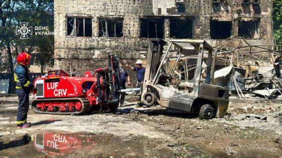 pochti polovina oproshennyh ukraincev pessimistichno ocenivajut budushhee strany kmis 8ef9228 scaled China Way