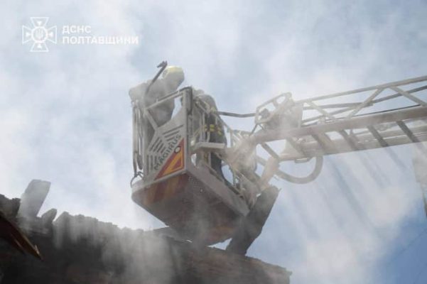 Удар по ТЦК в Кременчуге: пострадал человек, повреждены 14 домов 2 Удар по ТЦК в Кременчуге: пострадал человек, повреждены 14 домов