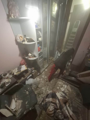 Армія РФ завдала удару по житловому будинку в Одесі. Есть погибшая и раненые 