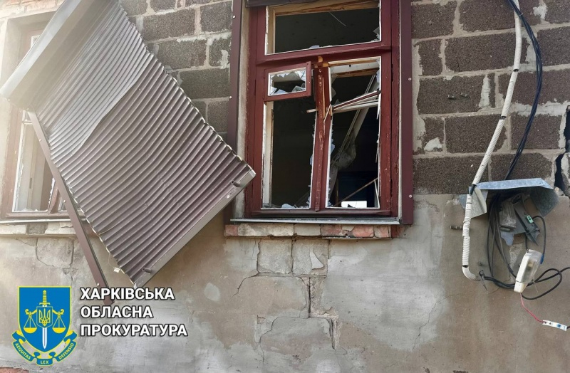Авіаудар по Харкову: з'явилися фото та відео наслідків обстрілу