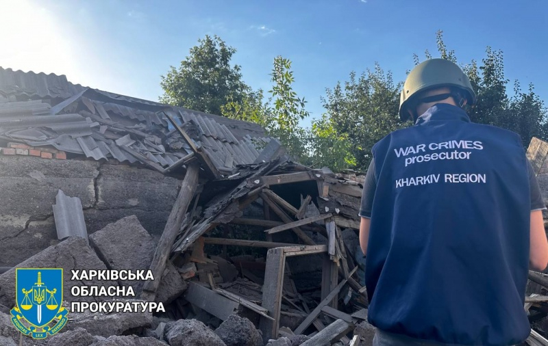 Авіаудар по Харкову: з'явилися фото та відео наслідків обстрілу