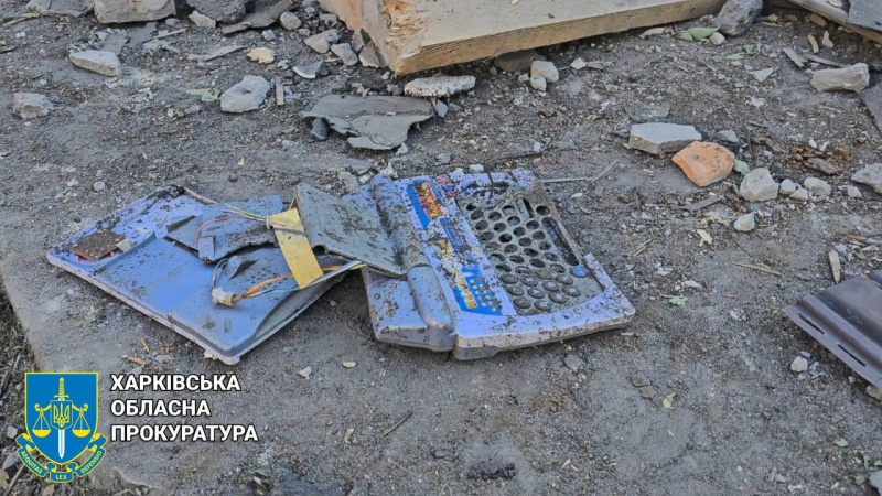 Авіаудар по Харкову: з'явилися фото та відео наслідків обстрілу