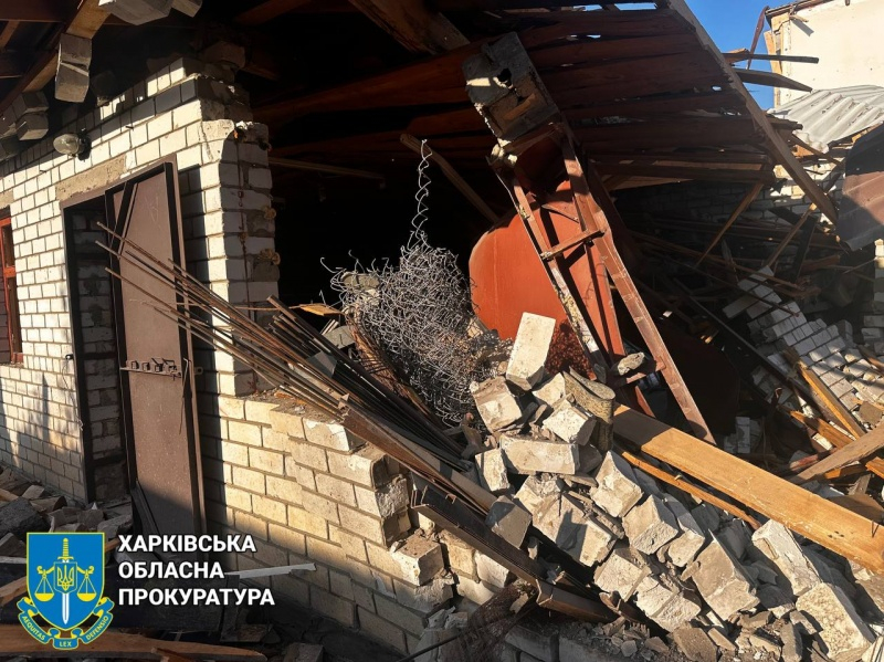 Авіаудар по Харкову: з'явилися фото та відео наслідків обстрілу