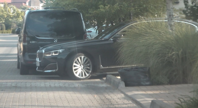 Bihus.Info нашли у ''бывшей'' жены главного киберполицейского страны драгоценное имущество 