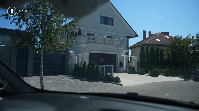 Bihus.Info нашли у ''бывшей'' жены главного киберполицейского страны драгоценное имущество 