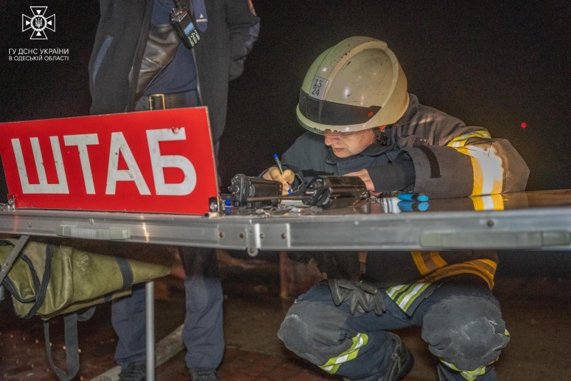 Будівлю знищено. Як виглядає морвокзал в Одесі після обстрілу (фото, відео) 13 Будівлю знищено. Як виглядає морвокзал в Одесі після обстрілу (фото, відео)