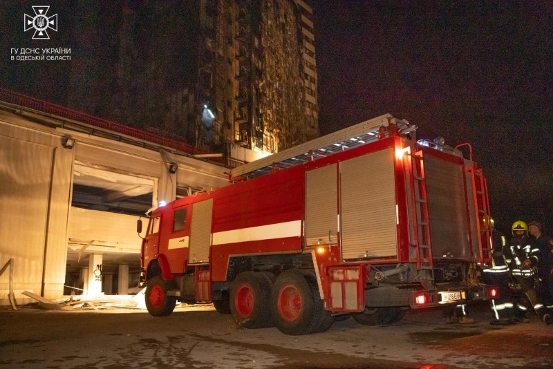 Будівлю знищено. Як виглядає морвокзал в Одесі після обстрілу (фото, відео) 12 Будівлю знищено. Як виглядає морвокзал в Одесі після обстрілу (фото, відео)