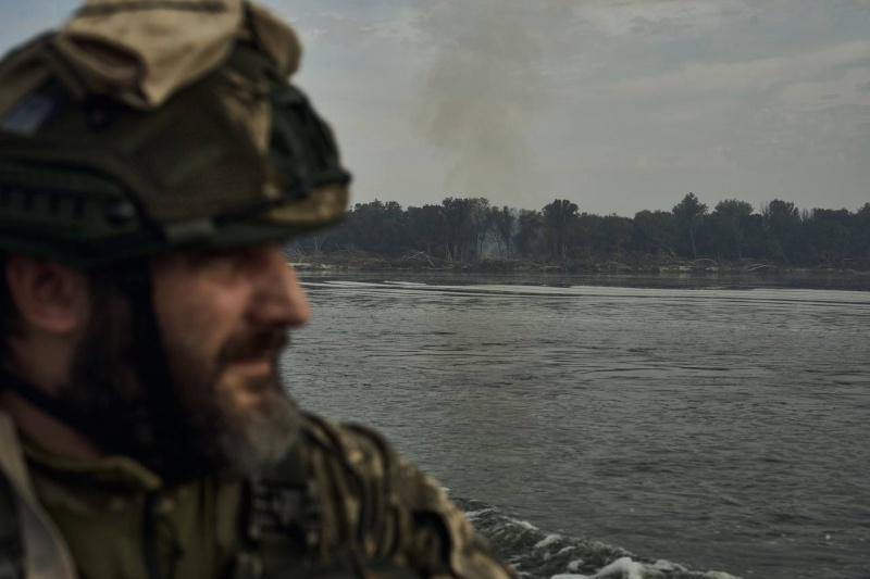 Дякую за рух вперед. Зеленський про ЗСУ на лівому березі Херсонської області