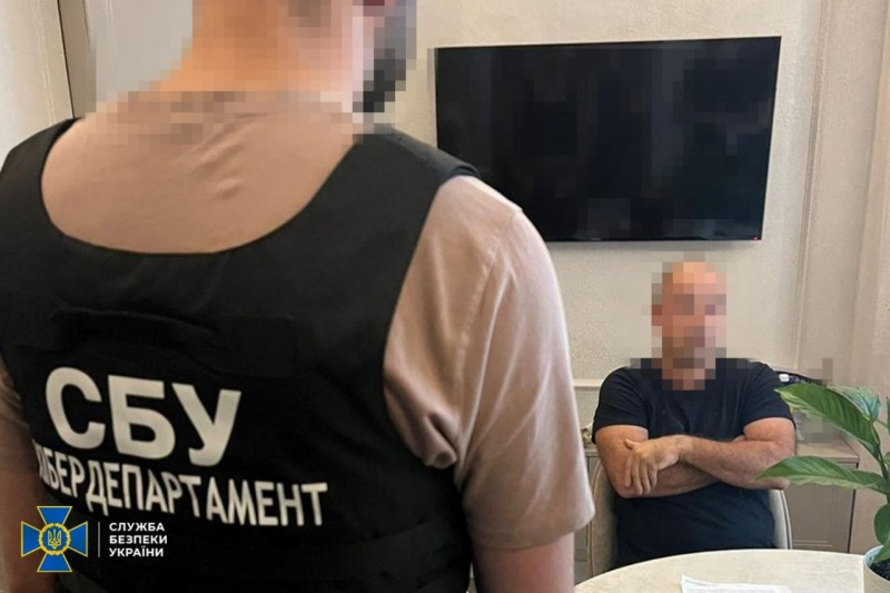 Допомагали РФ відновлювати НПЗ. СБУ викрила керівництво проектного інституту у Києві 1 Допомагали РФ відновлювати НПЗ. СБУ викрила керівництво проектного інституту у Києві