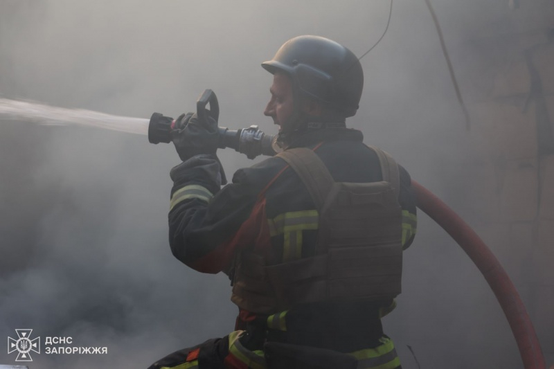 ДСНС ліквідувала наслідки удару РФ по Вільнянську, кількість постраждалих збільшилася 1 ДСНС ліквідувала наслідки удару РФ по Вільнянську, кількість постраждалих збільшилася