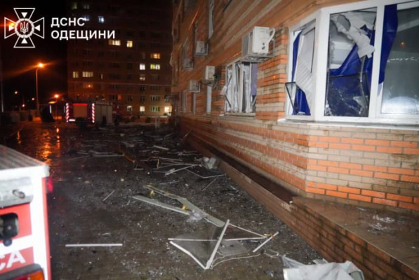 Из-за вражеской атаки на Одессу погибла супружеская пара, среди пострадавших – дети 3 Из-за вражеской атаки на Одессу погибла супружеская пара, среди пострадавших – дети